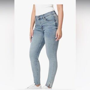 NWOT. Kensie High Rise Skinny Jeans